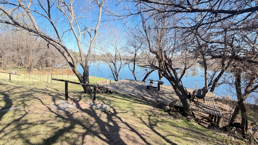 4 Bedroom Property for Sale in Viljoenskroon Rural Free State